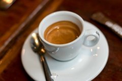 ＂Espresso＂是意大利语＂快递＂或＂快速＂的意思