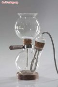 另类设计的虹吸壶 Syphon pot