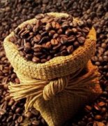 咖啡分为两个品种：Arabica 和 Robusta 咖啡的分类介绍 咖啡分为