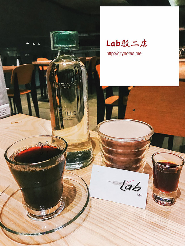 高雄盐埕咖啡馆：Lab驳二店—蒸汽庞克咖啡与自家烘焙面包