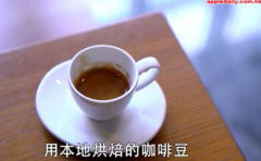 奇闻！全港最禅Café 免费叹咖啡 隔15分钟要合十