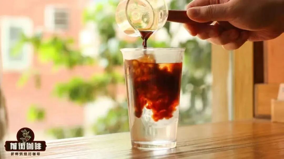 制作Americano是先加水还是先倒espresso？加水顺序不同会影响美式咖啡的口感吗？